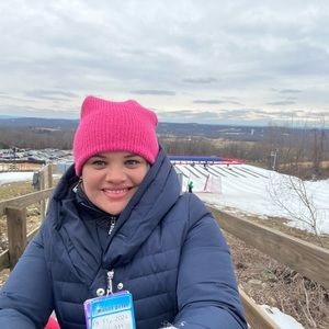 Meet your Posher, Daniela